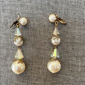 VTG Faux Pearl Drop Clip-On Earrings - Gold Tone